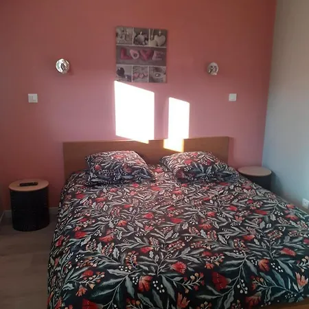 Le Reve De Marcel Holiday home Le Molay-Littry